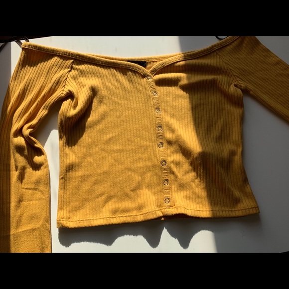 Forever 21 ribbed off-the-shoulder top - Picture 5 of 6